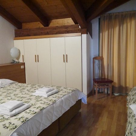 Hotel Oasi Муджа Екстер'єр фото