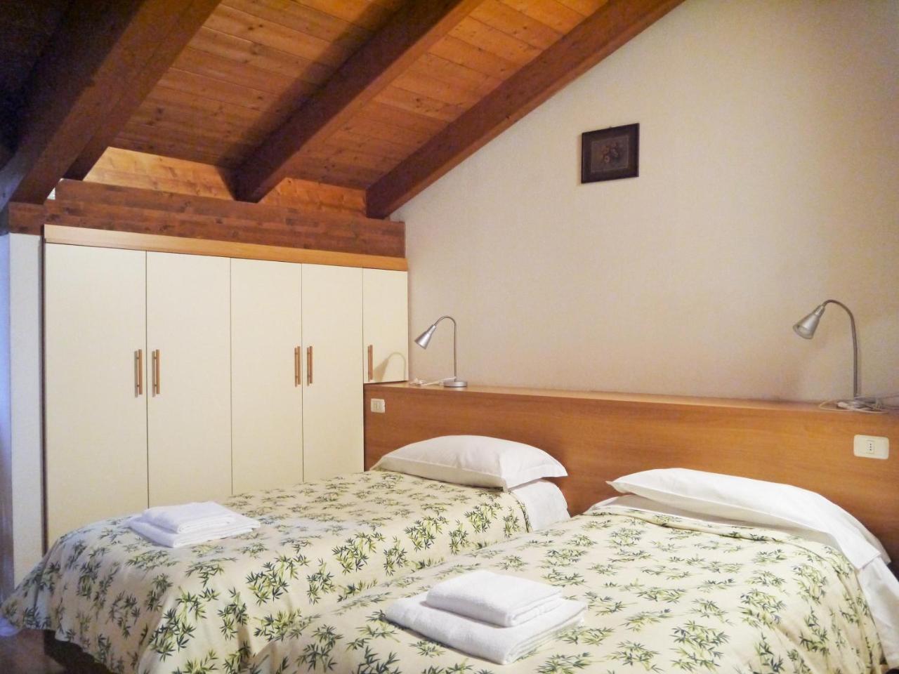 Hotel Oasi Муджа Екстер'єр фото